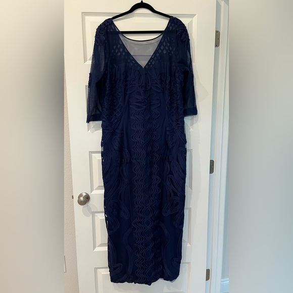 JS Collections Navy Long Sleeve Lace Maxi Evening Dress Gown Size 20W - Picture 7 of 15